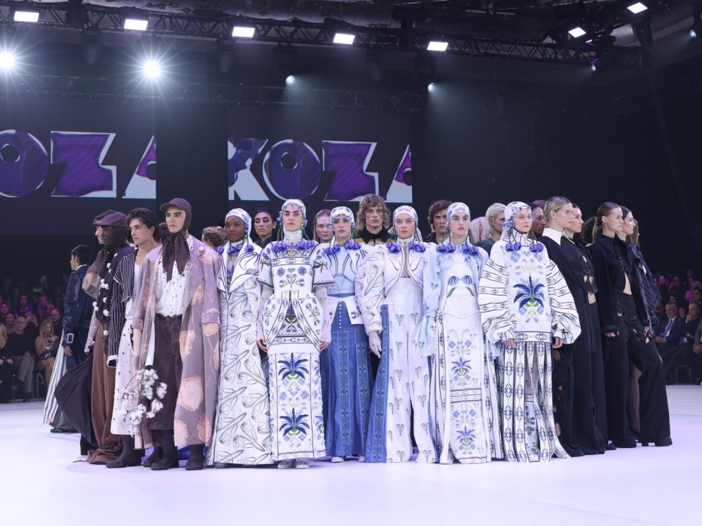 GELECEĞİN MODA YILDIZLARI KOZA’DA BULUŞTU
