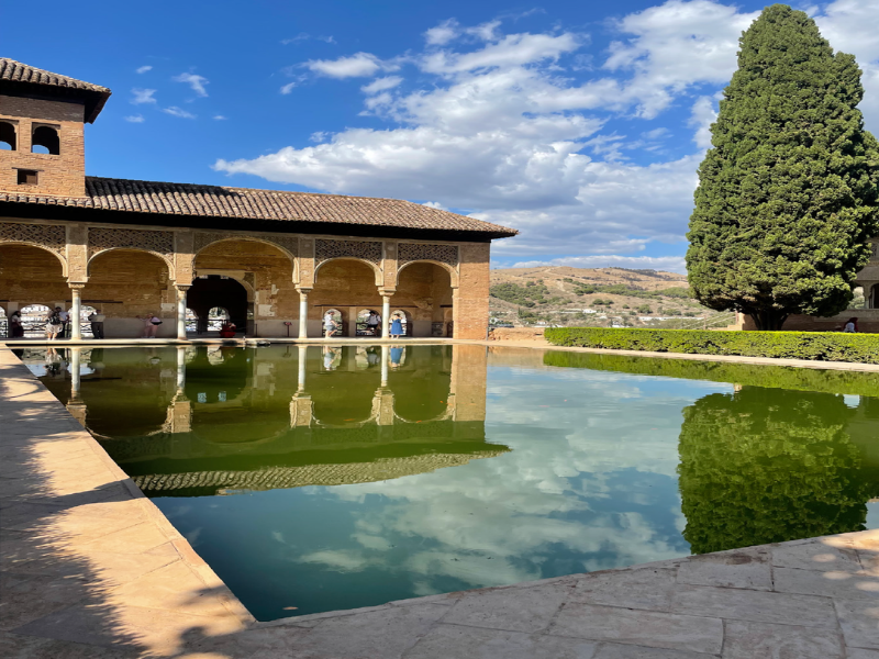 Granada’da Cennetten Bir Bahçe ALHAMBRA SARAYI
