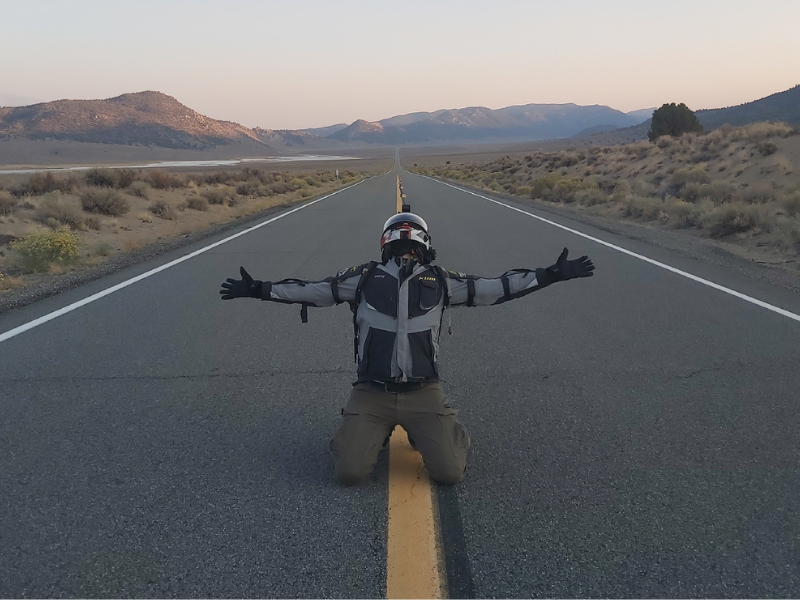 Navajoların İzinde 1800 MİLLİL BİR İÇ YOLCULUK  